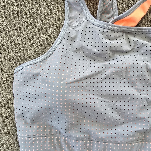 Nike  Womens Sports Bra Medium Intimates Seamless Bra Gray Padded  Athleisure - Picture 5 of 10